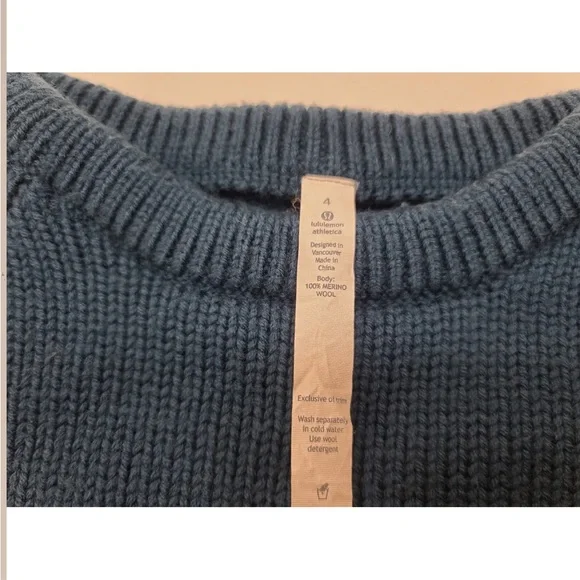Lululemon Yin To You Sweater Alberta Lake Blue Side Slits 100% Wool Size 4 Women - Picture 3 of 6